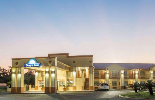 Orange Hotel | Days Inn by Wyndham Orange