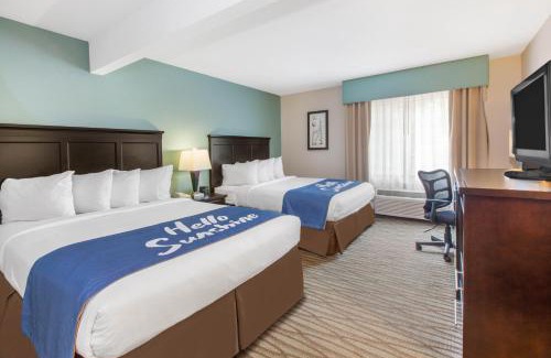 Petoskey Hotel | Days Inn by Wyndham Petoskey
