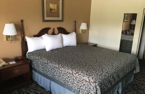 Picayune Hotel | Days Inn by Wyndham Picayune