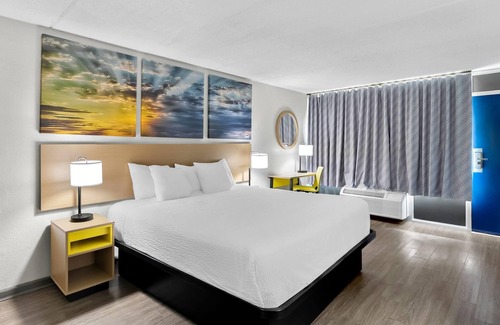 Seneca Hotel | Days Inn by Wyndham Seneca/Clemson Area