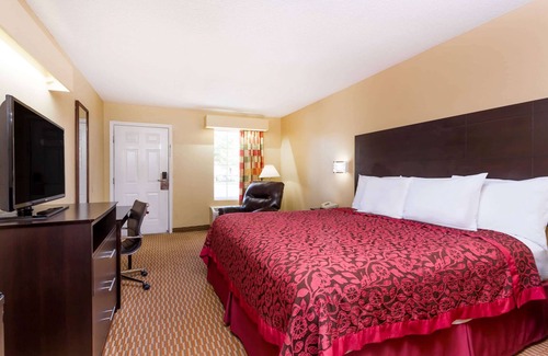 Simpsonville Hotel | Days Inn by Wyndham Simpsonville