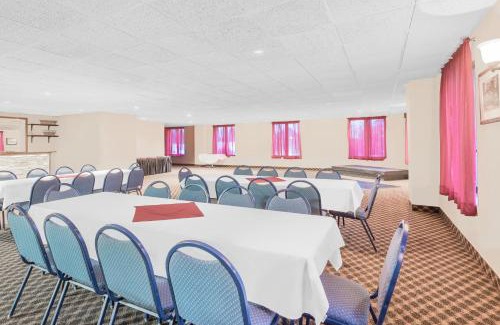 Secane Hotel | Days Inn by Wyndham Springfield/Phil.Intl Airport
