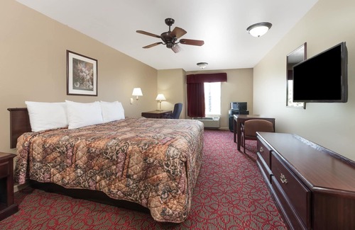 St. Peters Hotel | Days Inn by Wyndham St Peters/St Charles