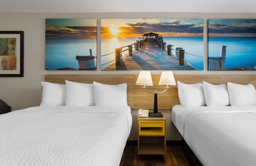 United Central Hotel | Days Inn by Wyndham St. Petersburg Central