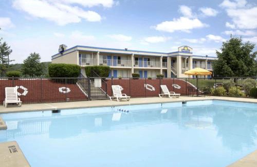 Staunton Hotel | Days Inn by Wyndham Staunton
