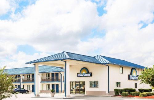 Valdosta Hotel | Days Inn by Wyndham Valdosta I-75