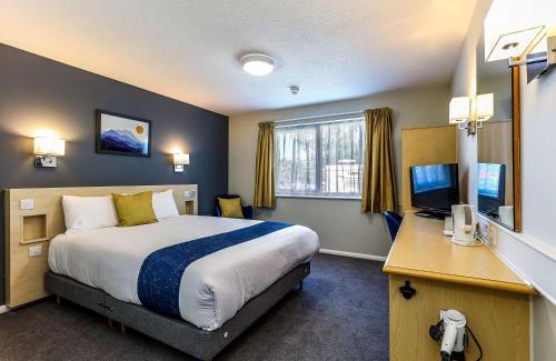 Fleet Hotel | Days Inn Hotel Fleet