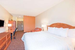 Cortaro Hotel | Days Inn & Suites by Wyndham Tucson/Marana