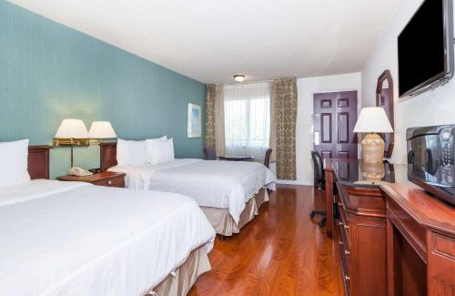 Sunnyvale Hotel | Days Inn & Suites by Wyndham Sunnyvale