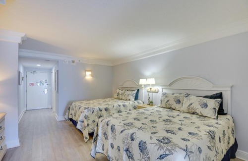 Ortona Park Apartment | Daytona Beach Studio Condo with Ocean Views!