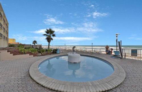 Daytona Beach Apartment | Daytona Inn #423