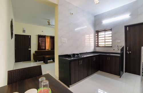 Bhuj Hotel | Daze Off Studio House