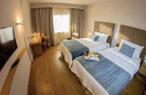 Asuncion Hotel | Dazzler by Wyndham Asuncion
