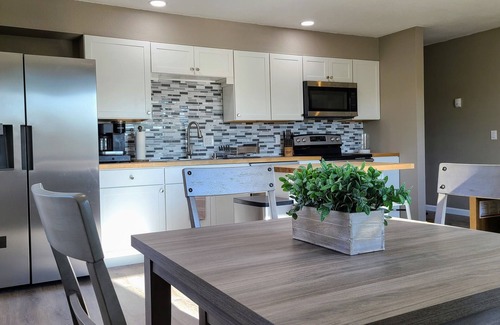 Spenard House | ✴Dazzling Apartment - Awesome Location✴