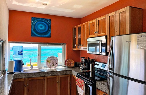 Isla Mujeres House | Dazzling Caribbean "blues" & Majestic Sunsets, Private pool, 4,000 sq. ft. home