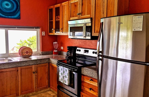 Isla Mujeres House | Dazzling Caribbean "blues" & Majestic Sunsets, Private pool, 4,000 sq. ft. home