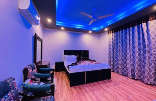 E-11 Sector House | Dazzy Dreams lodges