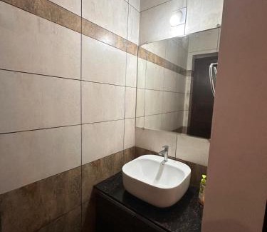 Thrissur House | DB GUEST HOUSE ARIMPUR - Unmarried couples and Stag groups not allowed