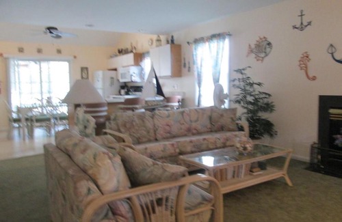Diamond Beach House | DB216 East Memphis Avenue