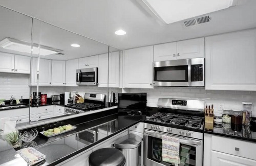West End House | DC's Best Address -10min to White HSE - 500 mbps