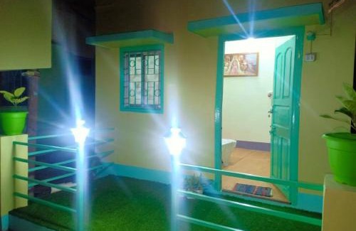Kolkata House | Dden Vennell BnB -Metro Access-