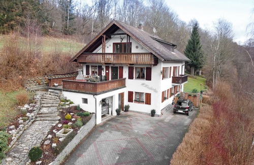 Bad Berneck im Fichtelgebirge Apartment | Holiday Apartment 'Sankt Hubertus' with Private Terrace, Balcony and Wi-Fi