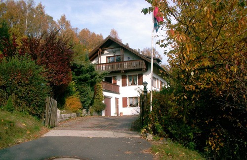 Bad Berneck im Fichtelgebirge Apartment | Holiday Apartment 'Sankt Hubertus' with Private Terrace, Balcony and Wi-Fi