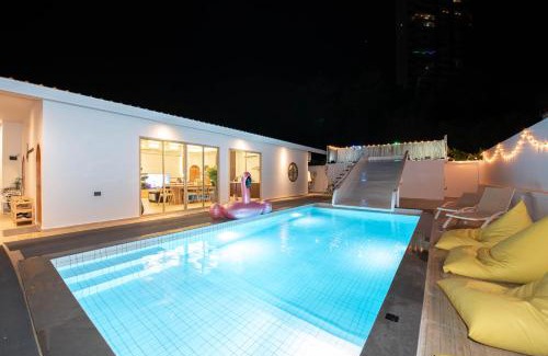 Na Chom Thian Villa | De Beach pool villa เดิน 3 นาทีจากชายหาด