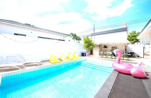 Na Chom Thian Villa | De Beach pool villa เดิน 3 นาทีจากชายหาด