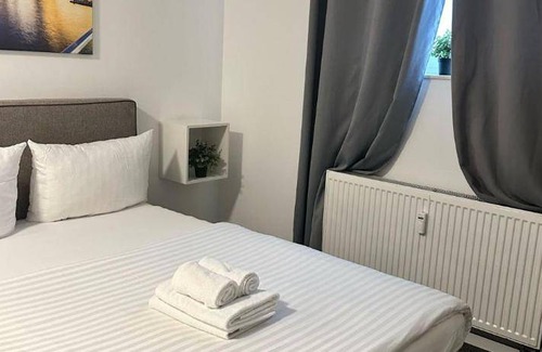 Friedrichstadt Apartment | 20 m² Apartment ∙ 3 bedrooms ∙ 8 guests