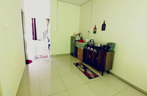 Karangan Apartment | DE DIAMOND MBI DESAKu HOMETAY
