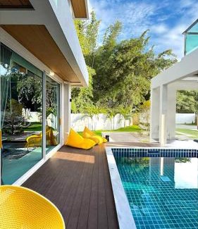 Kao Yai Villa | De Flourishing Hill Escape, Cha Am