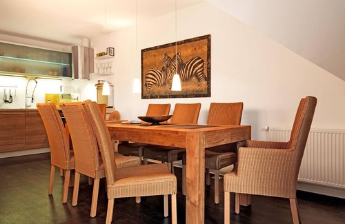 Am Schwarzen Busch Apartment | Designer apartment Sommerloft, over 2 floors, welcomes you warmly!