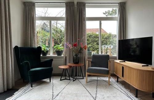 Bergen House | De Lijster