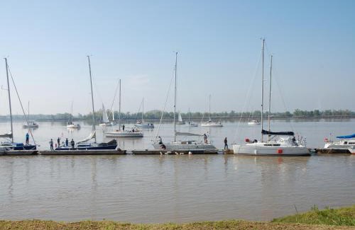 Bourg-sur-Gironde Bed & Breakfast | De marées en marais