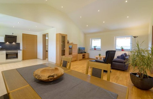Neukirchen Beim Heiligen Blut Apartment | 60 m² Apartment ∙ 2 bedrooms ∙ 3 guests