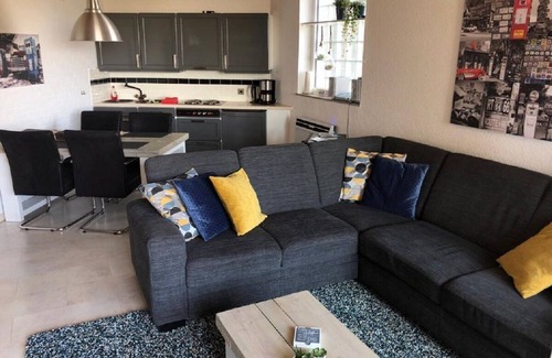 Winterberg Apartment | De Ruiter apartment with covered private parking