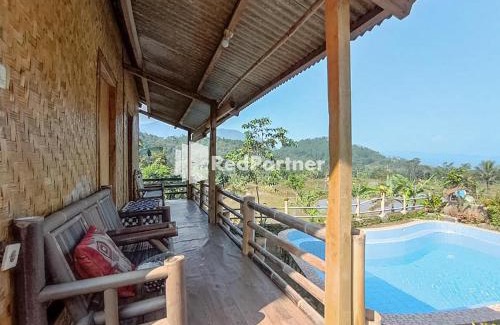 Pamijahan Hotel | De Salak Homestay Gunung Salak RedPartner