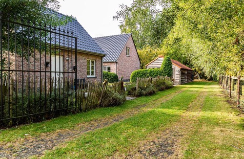 Maldegem House | De Smokkelaar & Het Schuurtje