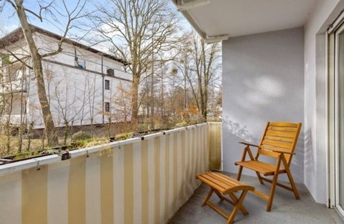 Thalkirchen - Obersendling - Forstenried - Furstenried - Solln Resort | 68 m² Private room ∙ 1 bedroom ∙ 2 guests