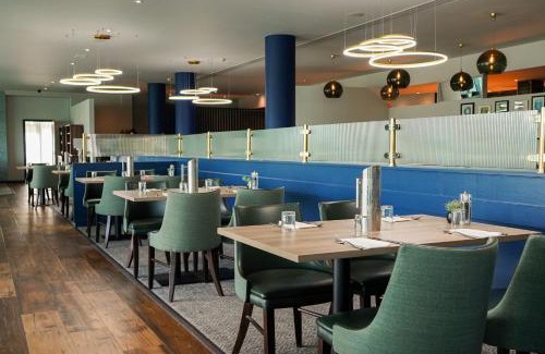 South Cerney Hotel | De Vere Cotswold Water Park