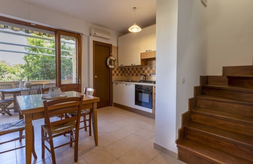Fertilia House | Dea Fertilia. Terraced house few steps from the sea.