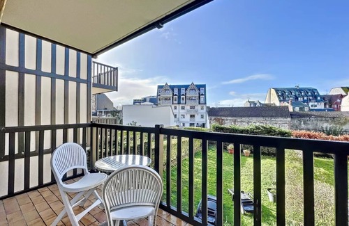 Deauville City Centre Apartment | ☆ Deauville Center - F2 at Mike's ☆