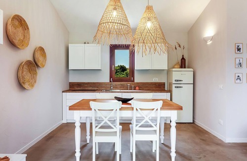 San Teodoro City Centre House | Debora's House with A/C & Wi-Fi