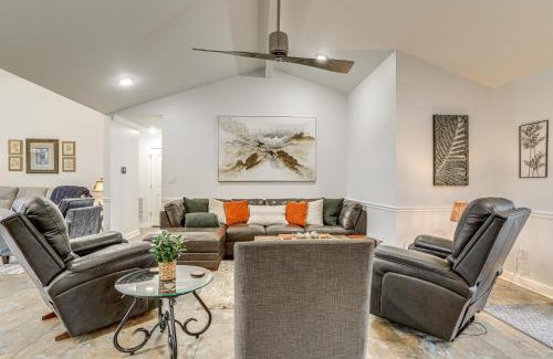 Heber Springs House | Deck and Gas Grill Riverfront Home in Heber Springs