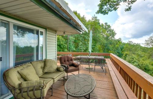 Zionville House | Deck, Fire Pit, Games Family Escape Near Boone