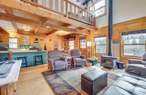 Black Hawk Cottage | Deck, Fire Pit & Grill: Log Cabin in Black Hawk