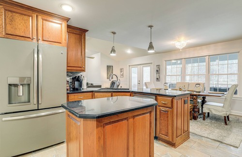 Heber Springs House | Deck & Gas Grill: Riverfront Home in Heber Springs