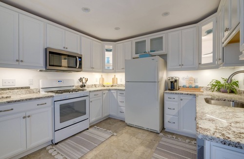 Bealeton House | Deck & Pasture Views! Bealeton Farmhouse Escape