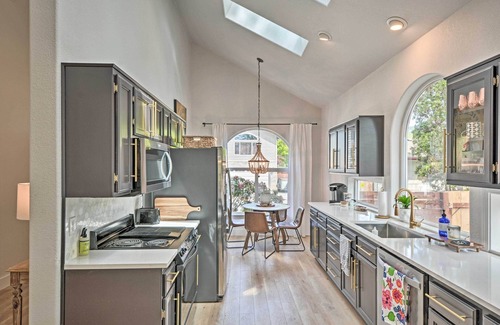 Grants Pass House | Deck & River Views: Family Home in Grants Pass
